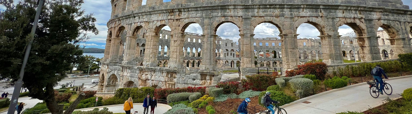 Motorcycle Rental Pula, Croatia | Bike Hire in Pula | Rent-a-GS